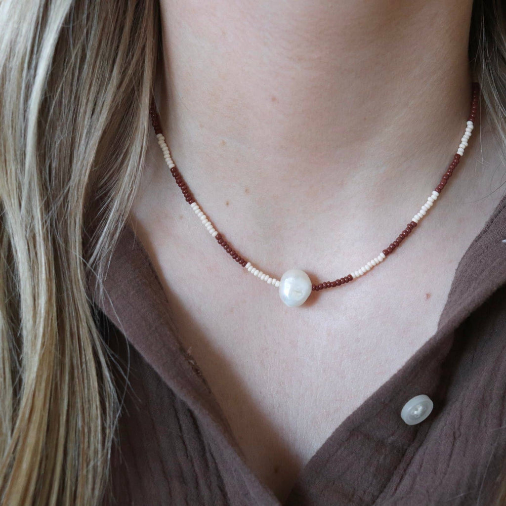 Lively Pearl Necklace