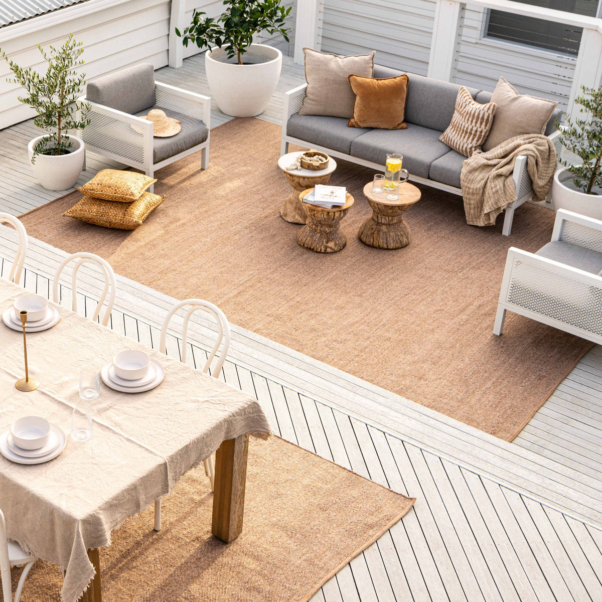 Fraser Outdoor/Indoor