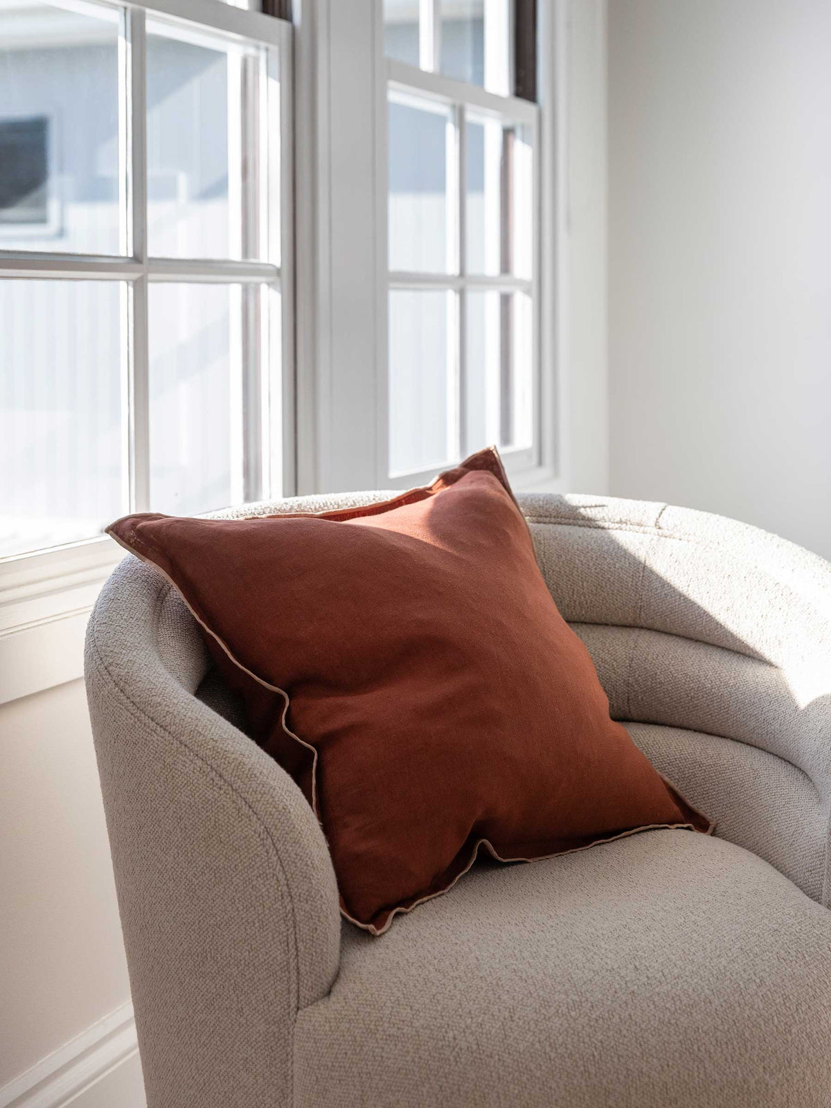 Harlow Linen Cushion - Merlot