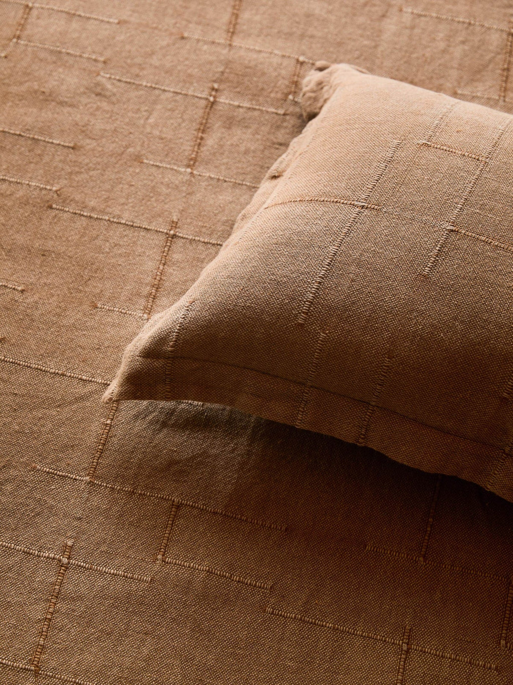 Palermo Grand French Linen Bedcover - Caramel