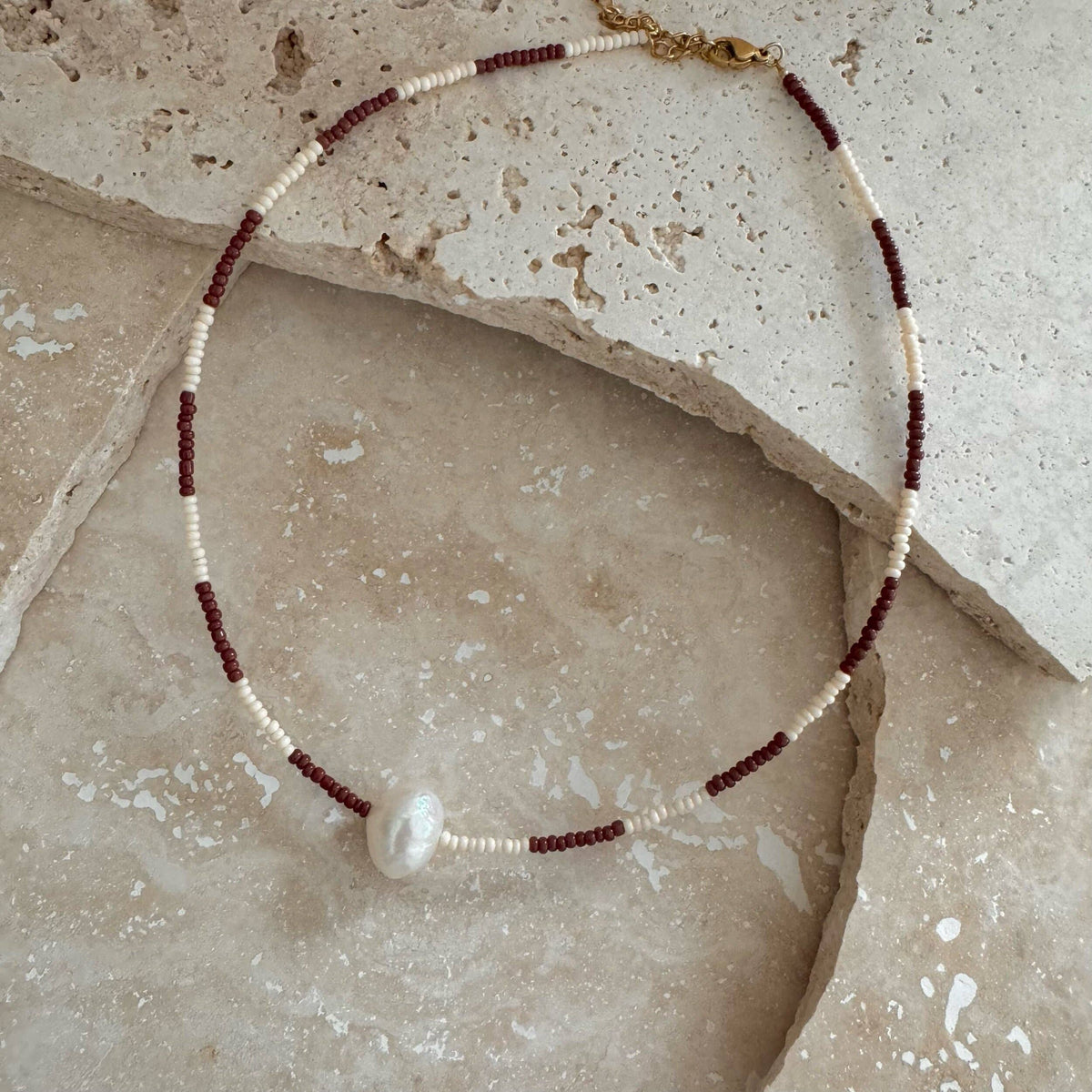 Lively Pearl Necklace