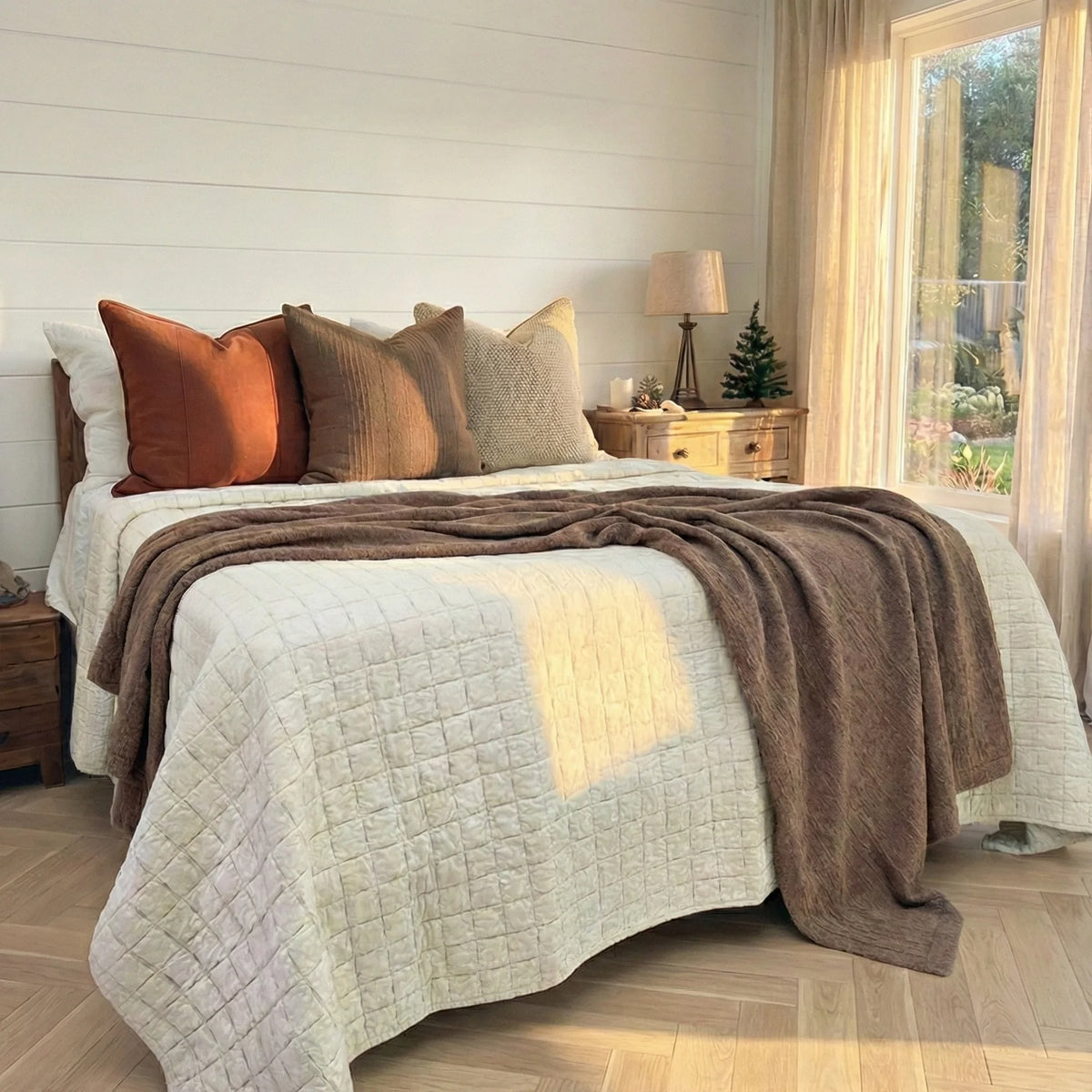 Laguna Linen Coverlet