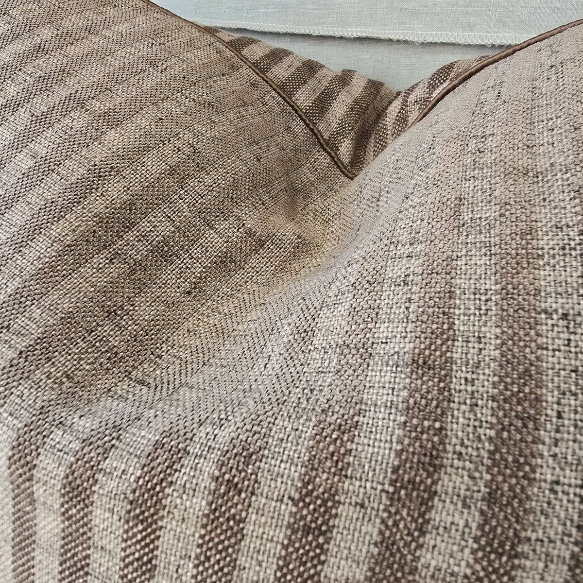 Clara Linen Lumbar Cushion