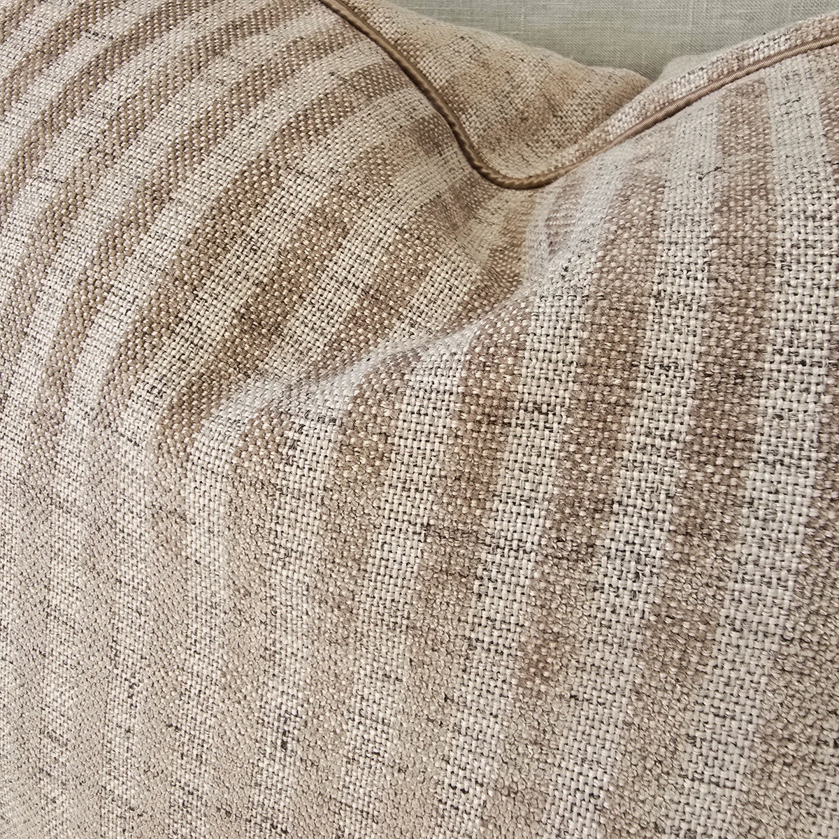 Clara Linen Lumbar Cushion